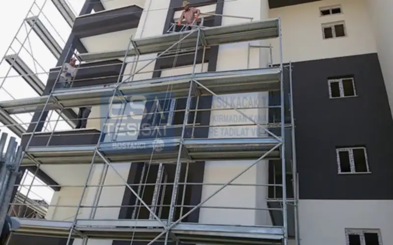 Hizmetlerimiz 26 Dış Cephe İskele Kurulumu
